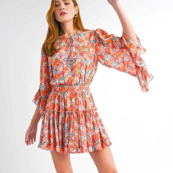 Lisa Dress - Picture 1 of 9